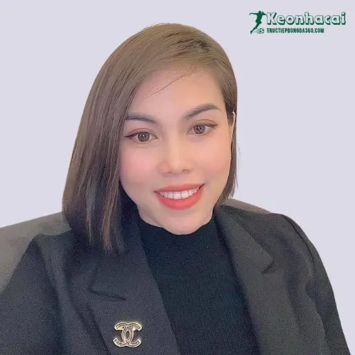 Về chúng tôi 3 tổng biên tập tran lan anh profile pic