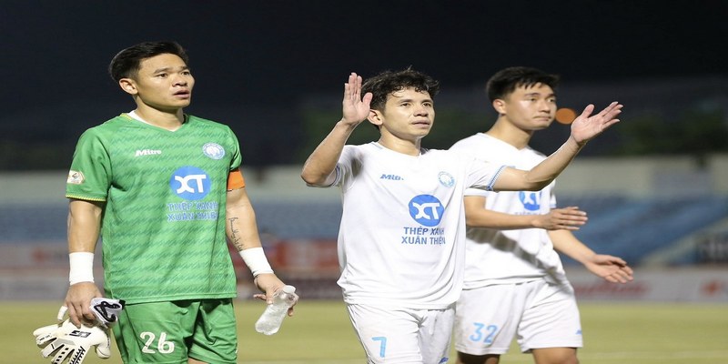 Nam Định sa sút không phanh: Chuyện gì đang xảy ra khi để Đà Nẵng "dưới cơ" lấn át? 2 Trận đấu Nam Định vs Đà Nẵng: Khi “kẻ yếu” ngẩng cao đầu