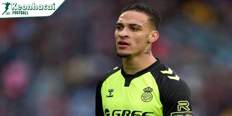 Giám đốc Real Betis xác nhận: “Chúng tôi sẽ làm mọi cách để giữ chân Antony” 2 Giám đốc Real Betis chính thức lên tiếng về Antony