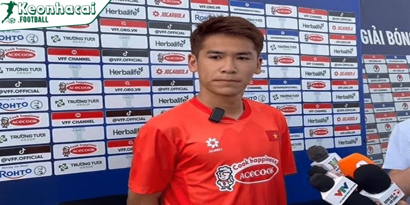 Sao trẻ Thanh Hóa – Lê Văn Thuận tự tin thể hiện tại U22 Việt Nam 2 Sao trẻ Lê Văn Thuận: Tự tin và khao khát thể hiện trong màu áo U22 Việt Nam