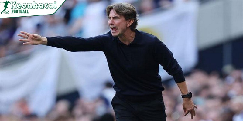 Tottenham chuẩn bị công bố HLV Thomas Frank sau khi gỡ bỏ khúc mắc nhân sự 3 Lịch trình công bố và kế hoạch trước mùa giải