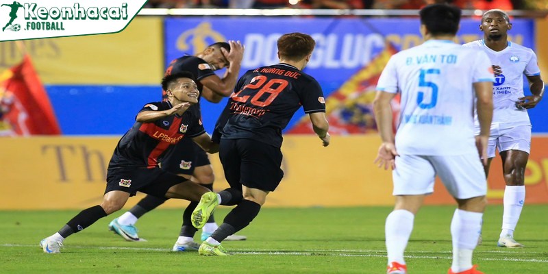 Hoàng Đức chia sẻ sau chiến thắng ấn tượng của Ninh Bình trước Nam Định 2 Ninh Bình thắng thuyết phục Nam Định, đòi lại ngôi đầu bảng